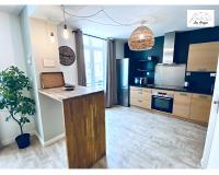 Kuchyňa alebo kuchynka v ubytovaní Le 9 de Cœur - 2 chambres - 6 couchages