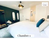 Posteľ alebo postele v izbe v ubytovaní Le 9 de Cœur - 2 chambres - 6 couchages