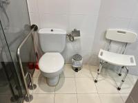 A bathroom at Punta Prima 229