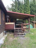 Vonkajšia záhrada v ubytovaní Domek nad Narwią