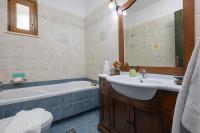 A bathroom at Villa Eleftheria private pool/garden/view/3bdrms/3.5bthrms