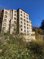 Das Geb&auml;ude in dem sich das Hotel befindet