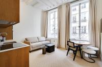 Część wypoczynkowa w obiekcie Pick A Flat's Apartments in Louvre - Rue Saint Honoré