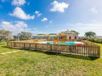 Bazén v ubytovaní Holiday Home Melograno-2 by Interhome alebo v jeho blízkosti