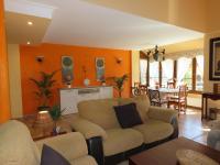 Posezení v ubytování La casita de Chefy (Ajo) Nuevo chalet vacacional