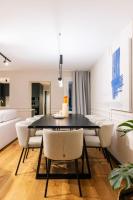 Půdorys ubytování Stylish 4 suites +patio luxury apartment Gran Via