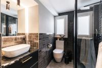 Koupelna v ubytování Stylish 4 suites +patio luxury apartment Gran Via