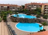 The swimming pool at or close to Jardín del Teide