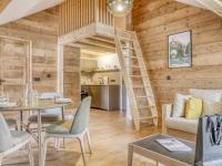 Kuchnia lub aneks kuchenny w obiekcie Studio agréable avec mezzanine près des remontées mécaniques et centre de Saint-Gervais-les-Bains - FR-1-663-20