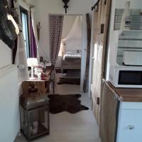 Ferienhaus mit Minibauernhofにあるキッチンまたは簡易キッチン
