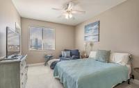 Ein Bett oder Betten in einem Zimmer der Unterkunft Stunning Ocean Breeze Luxury Villas 4D-Across The Street From The Ocean! Sleeps 10 guests!