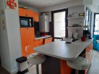 Una cocina o kitchenette en Appartement 10 mins Intra Muros