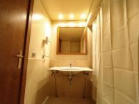 Kúpeľňa v ubytovaní APARTAMENTO DOS DORMITORIOS BAJO, VISTAS PISCINA