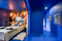 Posteľ alebo postele v izbe v ubytovaní Luxury Jardin Majorelle paris orly avec jacuzzi