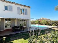 Bazén v ubytovaní Golf de Pont Royal Villa des Alpilles climatisée 3 chambres Piscine chauffée Parking et Garage alebo v jeho blízkosti
