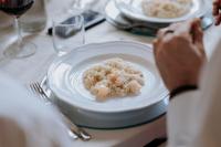 Jídlo v hotelu nebo okolí