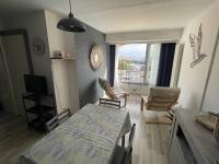 Posteľ alebo postele v izbe v ubytovaní Superbe appart. avec piscine à Cap d'Agde - FR-1-723-18