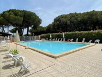 Plán poschodí v ubytovaní Appartement T3 Calme avec Piscine, Tennis, BBQ, Parking & Grande Terrasse dans la Pinède - FR-1-723-47