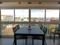 Balkón alebo terasa v ubytovaní Bel appart neuf proche plage Richelieu, 6 pers, parking inclus - FR-1-723-79
