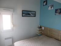 Posteľ alebo postele v izbe v ubytovaní Bel appart neuf proche plage Richelieu, 6 pers, parking inclus - FR-1-723-79