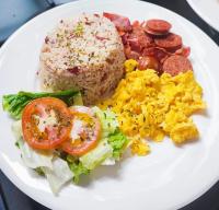 Jídlo v hotelu nebo okolí