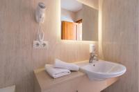 Kúpeľňa v ubytovaní Bossa Bay - MC Apartments Ibiza