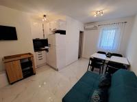 Kuchyňa alebo kuchynka v ubytovaní Apartments Mohar II