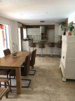 Kuchnia lub aneks kuchenny w obiekcie Villa cosy 5km Cannes
