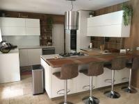 Kuchnia lub aneks kuchenny w obiekcie Villa cosy 5km Cannes