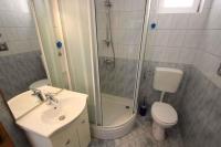 Kúpeľňa v ubytovaní Apartments in Novi Vinodolski 39371
