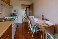Kuchyň nebo kuchyňský kout v ubytování Apartments in Jadranovo 39281