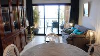 Część wypoczynkowa w obiekcie Appartement 556, Vue Mer et piscine By Palmazur Vacances