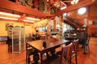 Un restaurante u otro lugar para comer en Yuuwa Guesthouse