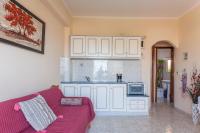 Kuchnia lub aneks kuchenny w obiekcie CHRISTINE SEASIDE APARTMENTS IN CHANIA