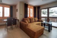 Część wypoczynkowa w obiekcie Przytulny i Gustowny Apartament Sun Seasons 24 w Karpaczu by Noclegi Renters
