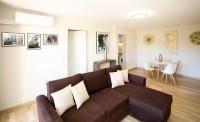Część wypoczynkowa w obiekcie 2 Room Terraced Apartment Cannes Centre