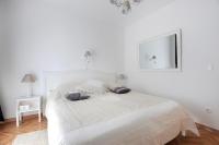 Posteľ alebo postele v izbe v ubytovaní Tinel Rooms Old City Center