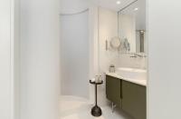 Hotel Zena Washington DCにあるバスルーム