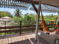 Uma varanda ou terra&ccedil;o em LES G&Icirc;TES DU DOMAINE DE PETITE-ANSE