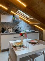 Kuchyňa alebo kuchynka v ubytovaní Interno7 Rooms