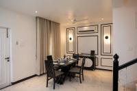 Richmonde Ananta Elite Luxurious Villa & Apartments,Goaにあるシーティングエリア