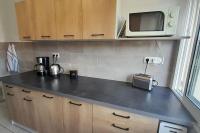 Kuchnia lub aneks kuchenny w obiekcie Appartement lumineux et central