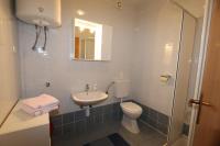 Łazienka w obiekcie Apartments Znidarec