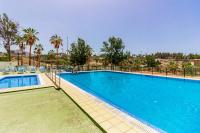 Bazén v ubytování Modern apartment in Las Americas nebo v jeho okolí