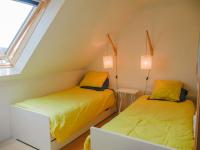 Plán poschodí v ubytovaní Maison lumineuse avec grand jardin et terrasse, proche plage des grands sables, idéale pour familles - FR-1-418-203