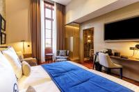 TV a/nebo společenská místnost v ubytování Boutique Hotel Cordial Plaza Mayor de Santa Ana
