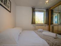 Posteľ alebo postele v izbe v ubytovaní Appartement calme au centre avec terrasse, WiFi, parking - FR-1-343-198