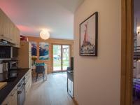 Kuchnia lub aneks kuchenny w obiekcie Bel appart 4* avec jardin privé, à 350m de la Flégère, WIFI, PARKING - FR-1-343-213