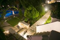 Bazén v ubytování Ekaterini Hotel nebo v jeho okolí