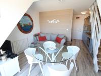 Posedenie v ubytovaní Beautiful apartment with sea views